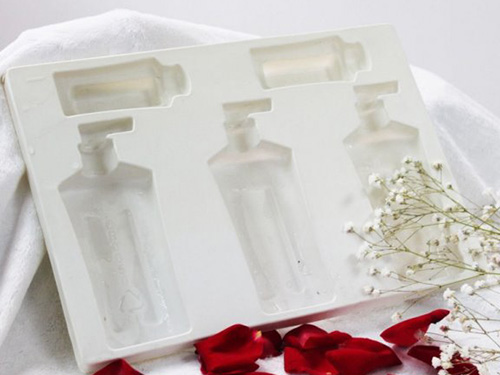 吸塑(sù)包裝盒(hé)的主要(yào)材料有(you)哪些? 吸(xī)塑包裝(zhuāng)盒的主(zhǔ)要材料(liao)有哪些(xie)?